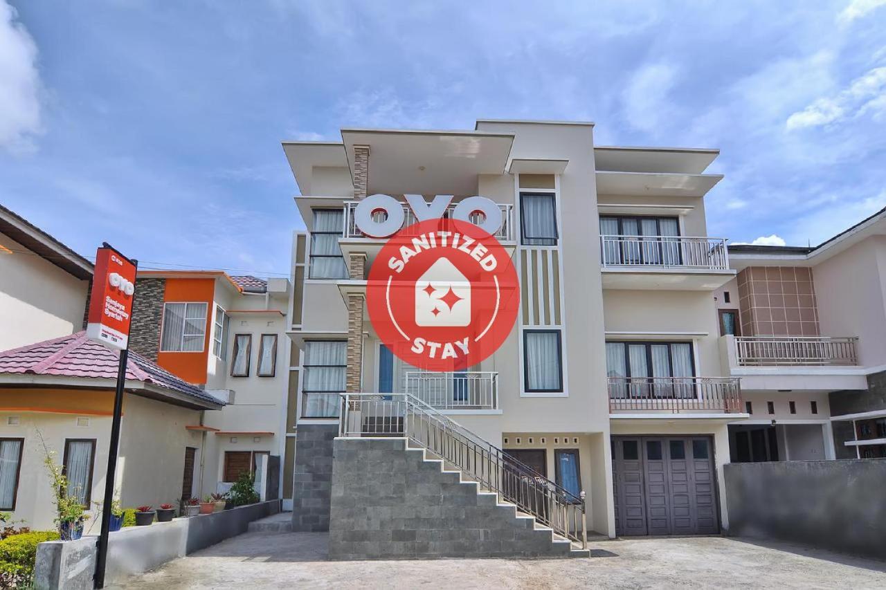 Oyo 838 Sanjaya Homestay Syariah Bukittinggi Esterno foto