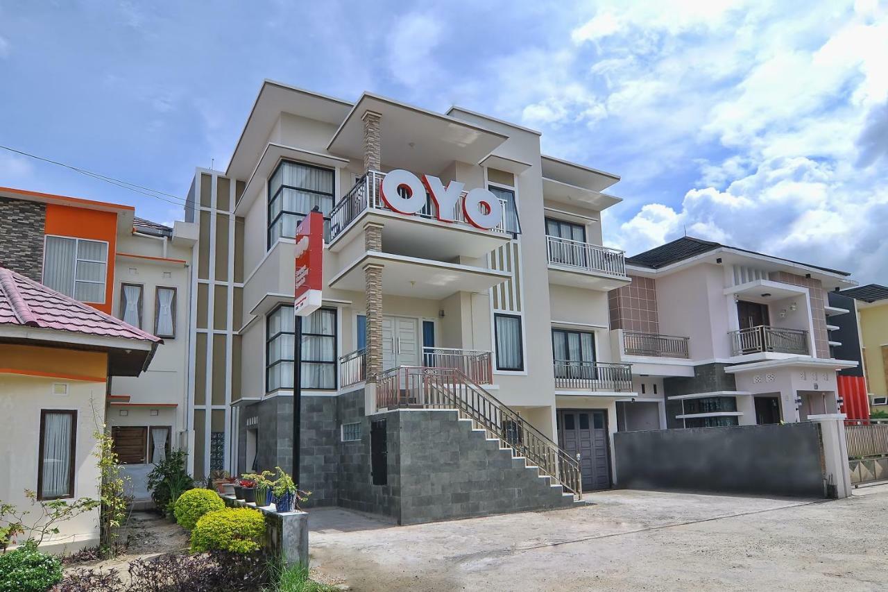 Oyo 838 Sanjaya Homestay Syariah Bukittinggi Esterno foto